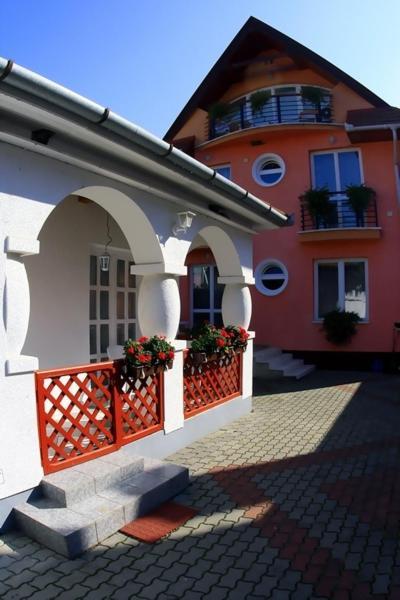 Hotel Járja Panzió Hajdúszoboszló Esterno foto