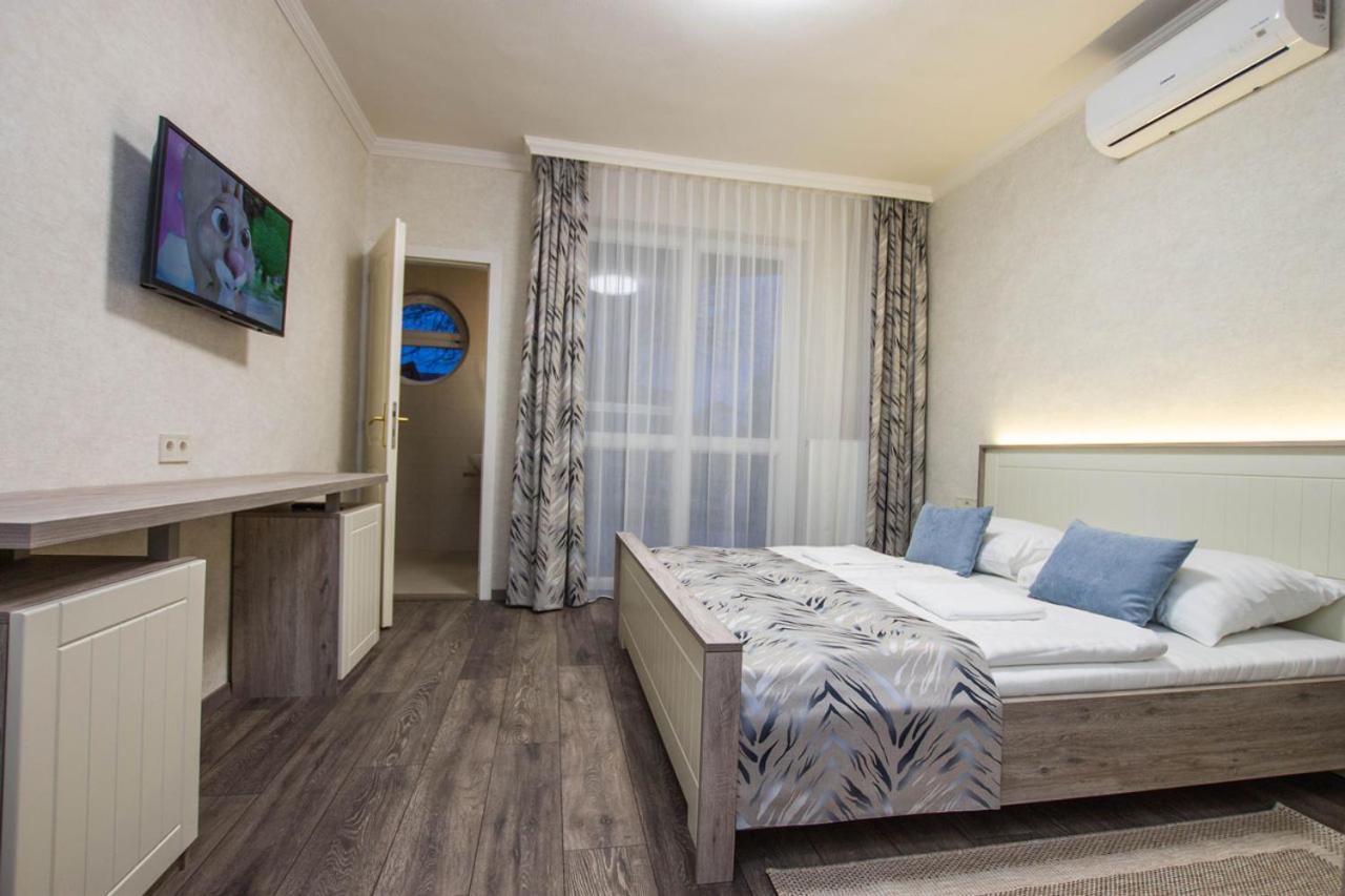 Hotel Járja Panzió Hajdúszoboszló Esterno foto