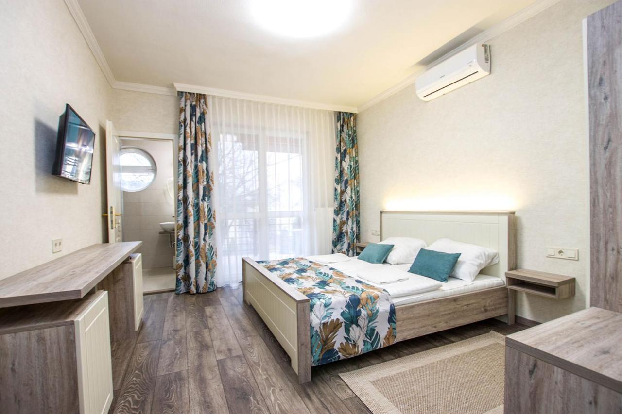 Hotel Járja Panzió Hajdúszoboszló Esterno foto