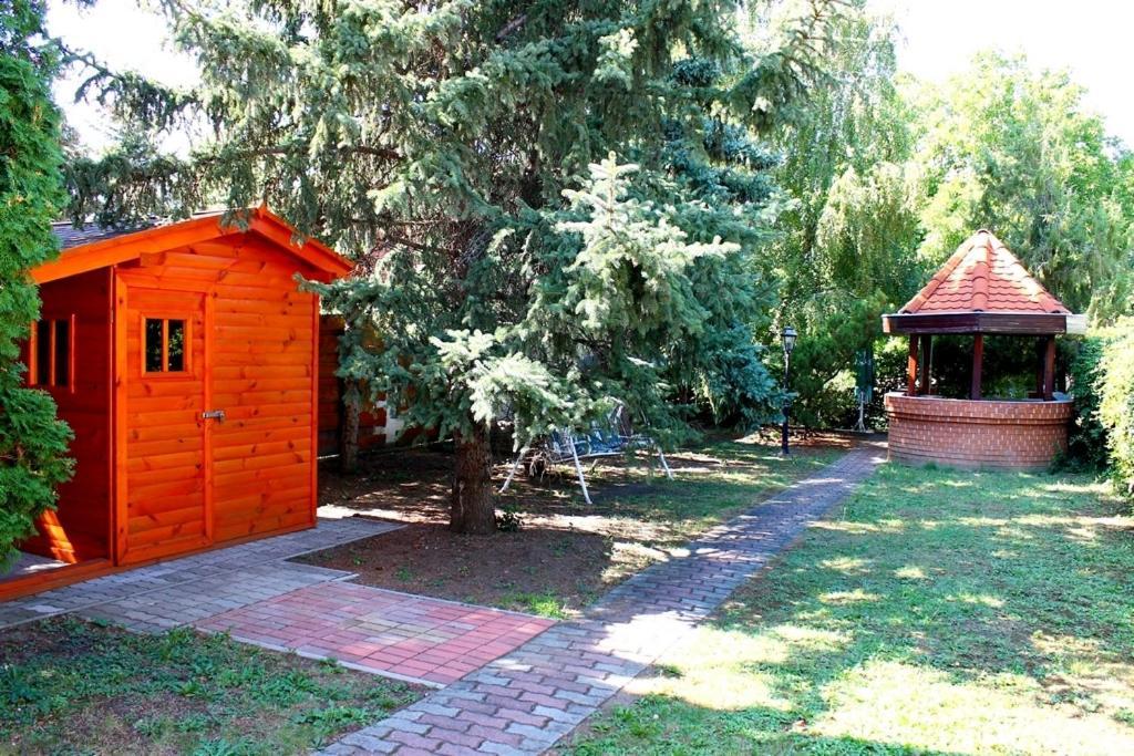 Hotel Járja Panzió Hajdúszoboszló Esterno foto